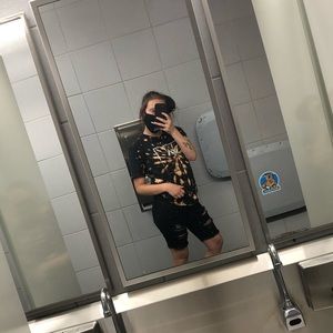 Meet your Posher, Liberty